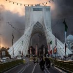 Millones de personas dentro de Irán huyen de la guerra