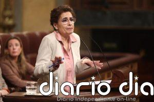 Montero dice ahora que presentará los Presupuestos a lo largo del año y el PP la tacha de "incompetente"