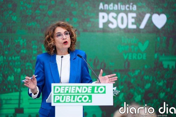 Montero dice que los PGE están "preparados" pero será su sustituto quien los presente