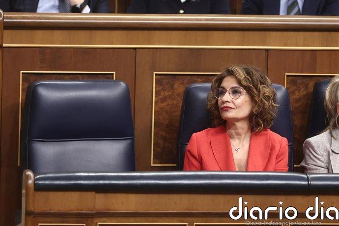 Montero se despide del Congreso "satisfecha" con su trabajo y con mensaje al PP: "Ladran, pues cabalgamos"