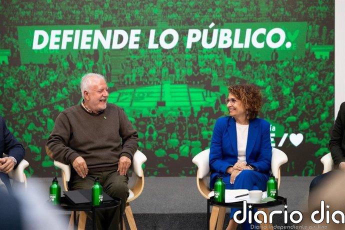 Montero se reúne con FOAM y se fija "acabar con las listas de espera" en dependencia como prioridad si gobierna la Junta