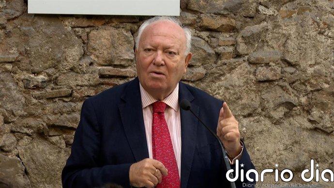 Moratinos pide "intervenir cuanto antes" contra el discurso del odio que "se está extendiendo como un fuego salvaje"