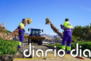 Motril (Granada) refuerza el personal de limpieza y la puesta a punto de sus playas de cara a Semana Santa