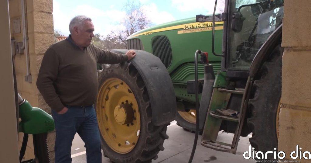 Muchos agricultores y ganaderos se coordinan para comprar combustible sin intermediarios