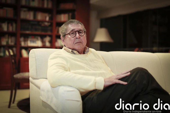 Muere el escritor peruano Bryce Echenique a los 87 años