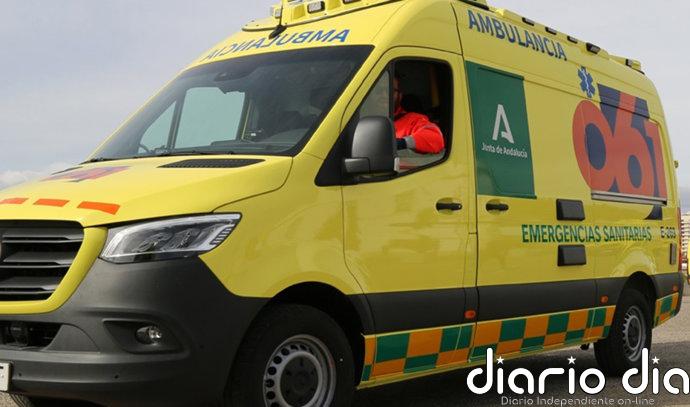 Muere un hombre de 33 años tras impactar su vehículo contra una rotonda en Estepona (Málaga)
