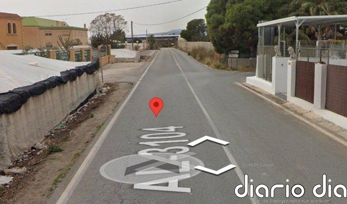 Muere un hombre tras ser atropellado mientras caminaba por la carretera AL-3104 a su paso por Almería