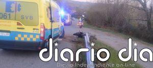Muere un motorista de 48 años tras salirse de la vía y colisionar con una bionda en Riós (Ourense)