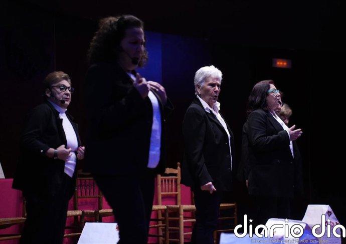 Mujeres de las Margaritas llevan a la Biblioteca Grupo Cántico de Córdoba una obra sobre la historia del feminismo