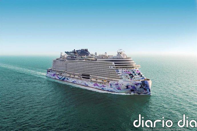 NCL se refuerza en el Caribe con el bautizo del Norwegian Luna y una inversión histórica en su isla