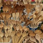 Ni en el lavavajillas ni en remojo: cómo limpiar y mantener los utensilios de cocina de madera