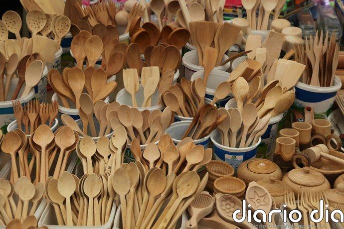 Ni en el lavavajillas ni en remojo: cómo limpiar y mantener los utensilios de cocina de madera