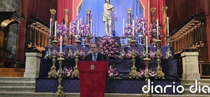 Nieto explora la relación entre el humor y Semana Santa porque "a la luz de la fe todo tiene gracia"