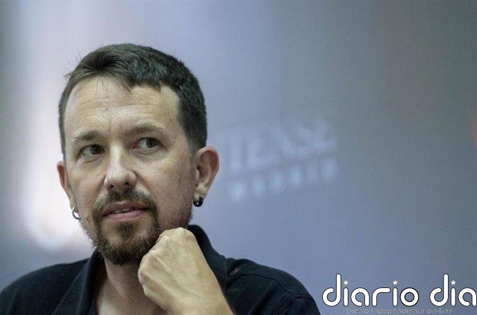 Pablo Iglesias y Dina Bousselham anuncian un acuerdo con los periodistas acusados de publicar datos de la exasesora