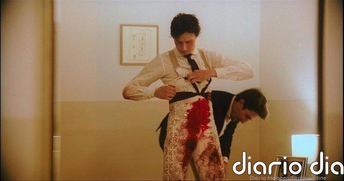 PACMA critica a la Academia de Cine por premiar 'Tardes de Soledad', cinta "taurina" de Albert Serra