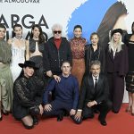 Pedro Almodóvar estrena 'Amarga Navidad' junto a sus musas Nieves Álvarez, Rossy de Palma y Bibiana Fernández