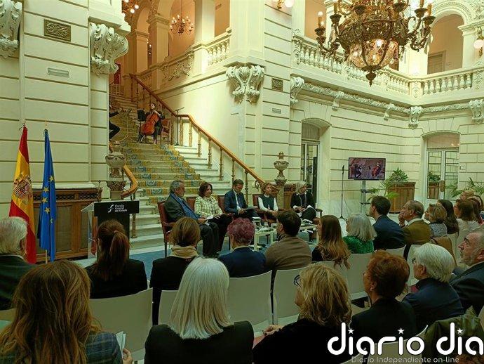 Peramato propone una "ventanilla única" para la tramitación de las ayudas a huérfanos de violencia de género