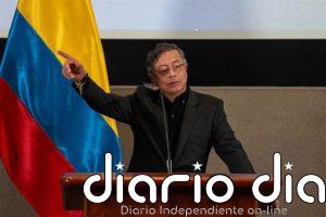 Petro sugiere que Ecuador podría estar "bombardeando" Colombia en la frontera