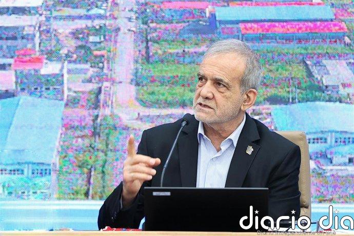 Pezeshkian responde a Macron que no es Irán quien "inició esta atroz guerra"