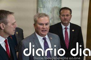 Piden testificar a la guardia de prisión que vio con vida por última vez a Epstein antes de su suicidio