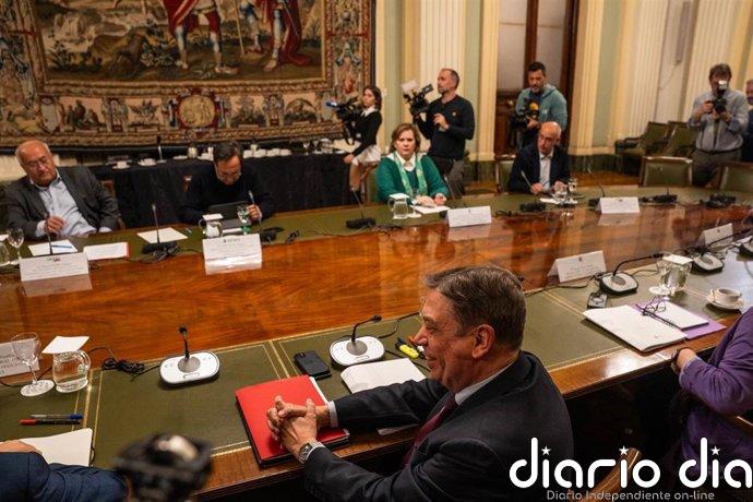 Planas se reunirá el lunes con sector agroalimentario y pesquero para abordar medidas por conflicto en Irán