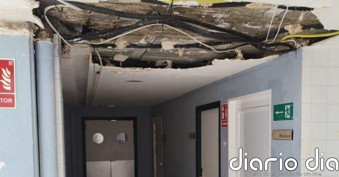 PSOE urge a la Junta a actuar tras caer parte del falso techo del centro de salud de La Palma (Huelva) "hace más de mes"