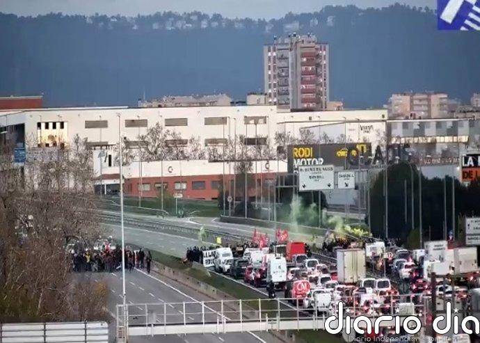 Reabre la C-58 en sentido sur en Sant Quirze (Barcelona) tras el corte por la huelga de docentes
