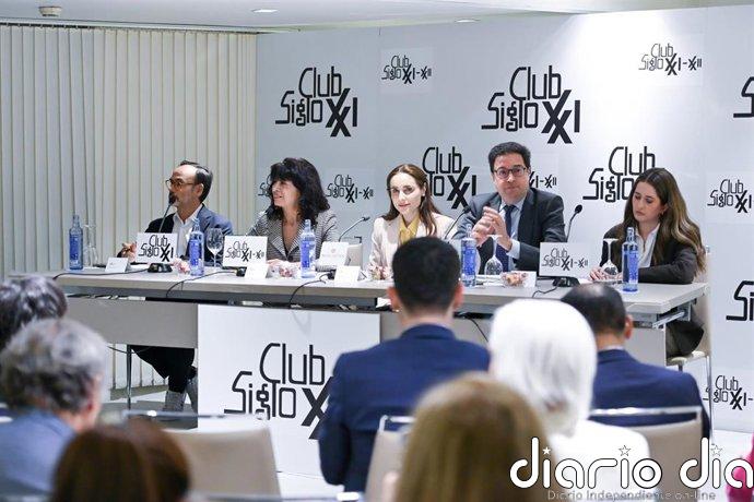 Redondo defiende que se obligue a cambiar de residencia a los agresores que vivan a menos de 350 metros de la víctima