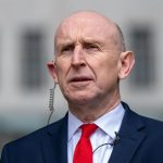 Reino Unido denuncia el lanzamiento de dos misiles desde Irán contra Chipre, donde tiene dos bases militares