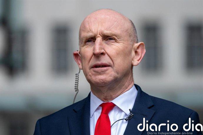 Reino Unido denuncia el lanzamiento de dos misiles desde Irán contra Chipre, donde tiene dos bases militares