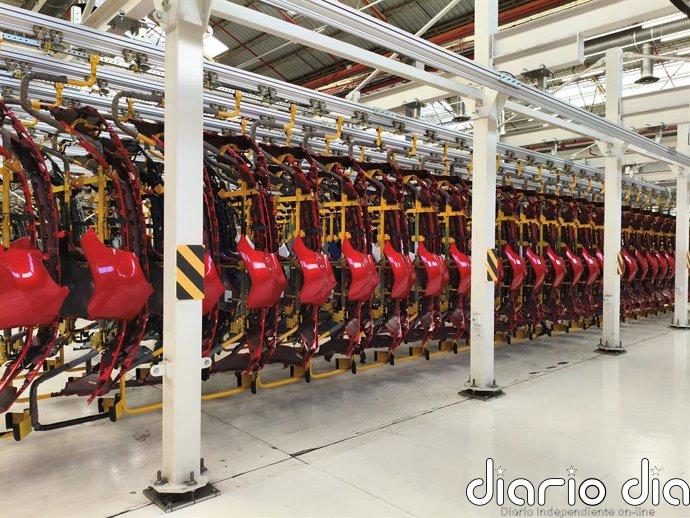 Renault y sindicatos retoman hoy las negociaciones sobre el convenio entre reproches por ambas partes