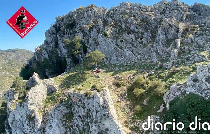 Rescatado un hombre de 72 años tras desmayarse mientras realizaba senderismo en Castell de Castells