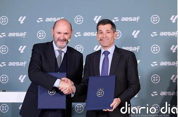 RFEF y AESAF firman el primer Convenio Colectivo para "dar garantía" al arbitraje español