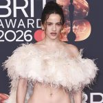 Rosalía alcanza el éxtasis y lleva al delirio al público en su primer concierto en Madrid. ¡Una experiencia religiosa!