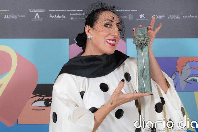 Rossy de Palma recibe "abrumada" el Premio Málaga del 29 festival: "Yo ya no puedo más de piropazos"
