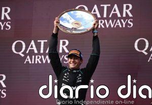 Russell y Mercedes arrasan en Australia y Alonso abandona dos veces