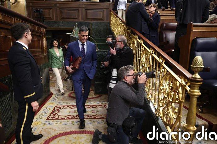 Sánchez acusa a PP y Vox de ayudar al "desastre absoluto" de la guerra de Irán "con su apoyo o su silencio"