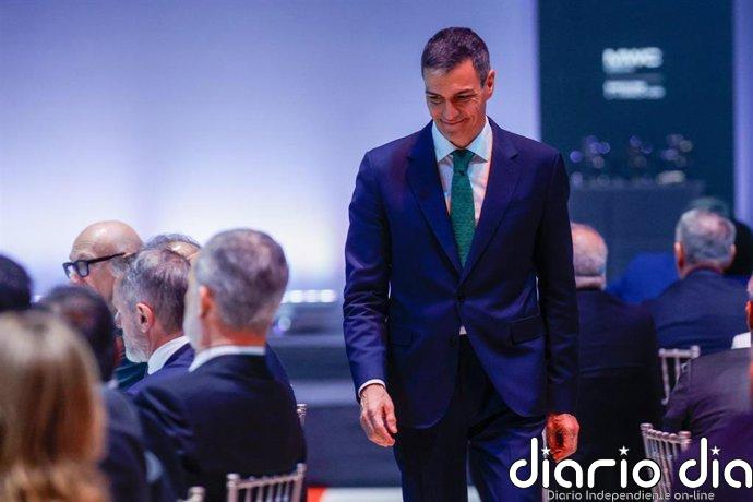 Sánchez defiende que la posición de España es "No a la guerra" y asegura que no teme "represalias"