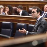 Sánchez nombra a Carlos Cuerpo vicepresidente primero y Arcadi España nuevo ministro de Hacienda