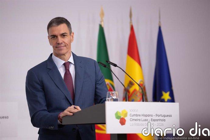 Sánchez traslada a la activista Fawzia Koofi que las mujeres afganas "siempre" tendrán un lugar en España