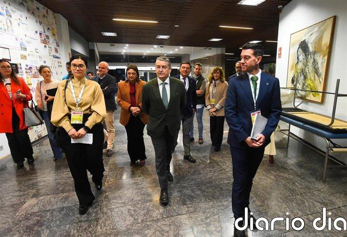 Sanz destaca que los centros andaluces realizaron 100 millones de consultas de Atención Primaria en 2025