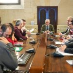 Sindicatos y Ayuntamiento de Sevilla se emplazan a dos nuevos encuentros para un acuerdo por la limpieza en los colegios