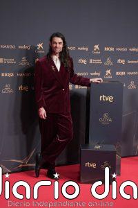 'Sirat' de Oliver Laxe encara la 98ª edición de los Oscar con dos nominaciones y un camino de victorias y derrotas