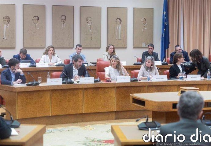 Sumar llama a la movilización en la calle para salvar la prórroga de alquileres y se conjura para volcarse en vivienda