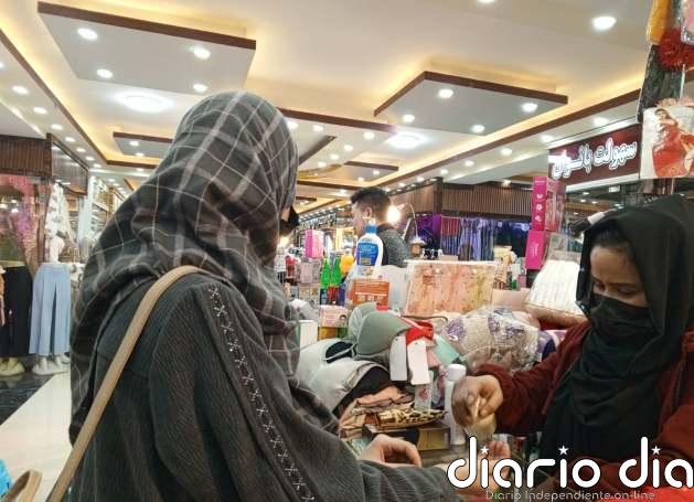 Talento desperdiciado: mujeres afganas profesionales se adaptan a restricciones talibanes