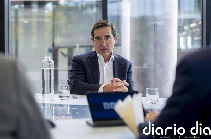 Torres avisa de un entorno económico "complejo", pero afirma que BBVA está "en su mejor momento"