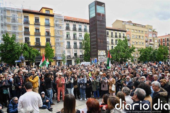 Tosar, Serrat, Rosa Montero o Peris-Mencheta firman un manifiesto contra la guerra y llaman a la movilización el sábado