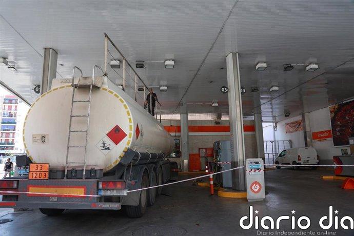 Transportistas, agricultores, ganaderos y pescadores se descontarán 20 céntimos por litro de combustible