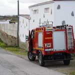 Tres viviendas afectadas por un incendio originado en un sótano en Caminomorisco