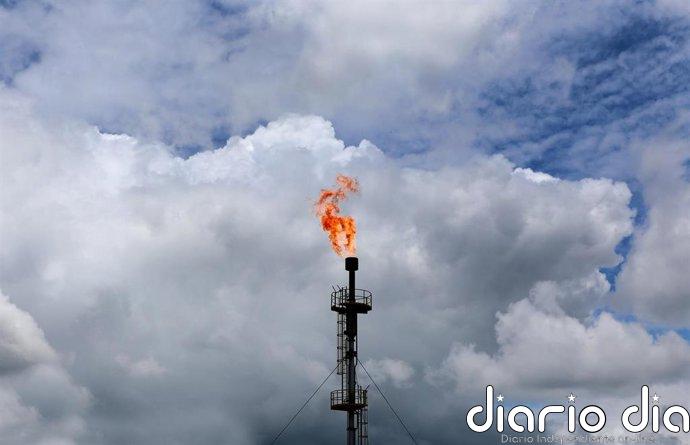 Trump asegura que el petróleo bajará de precio cuando termine "la destrucción de la amenaza nuclear iraní"